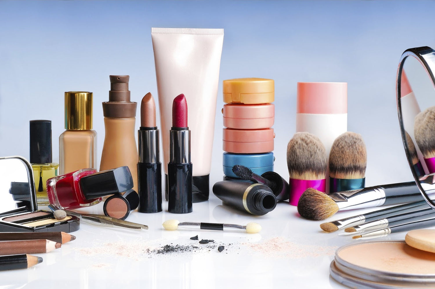 COSMETICS AND ACCESSORIES