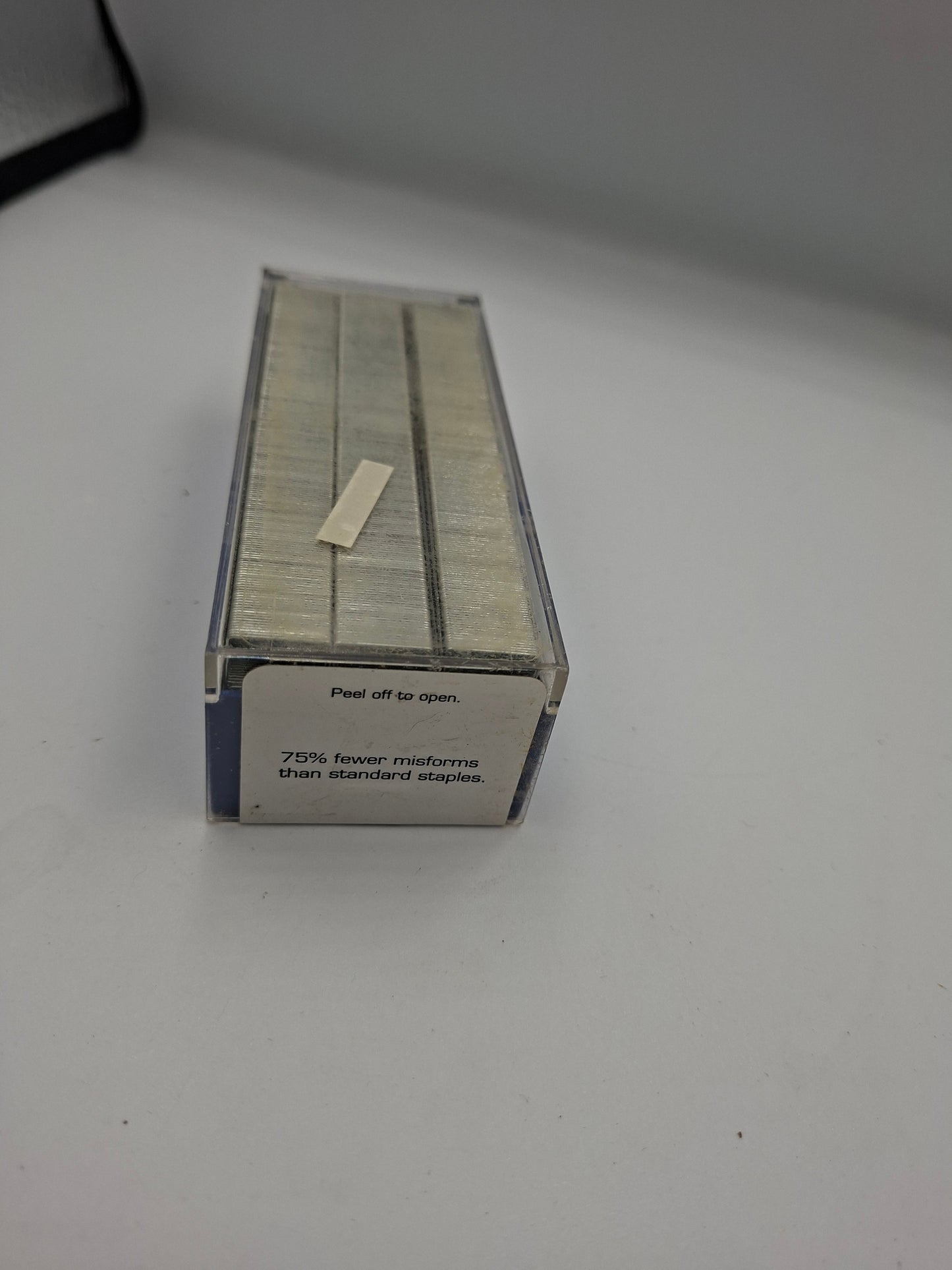 STAPLE PINS