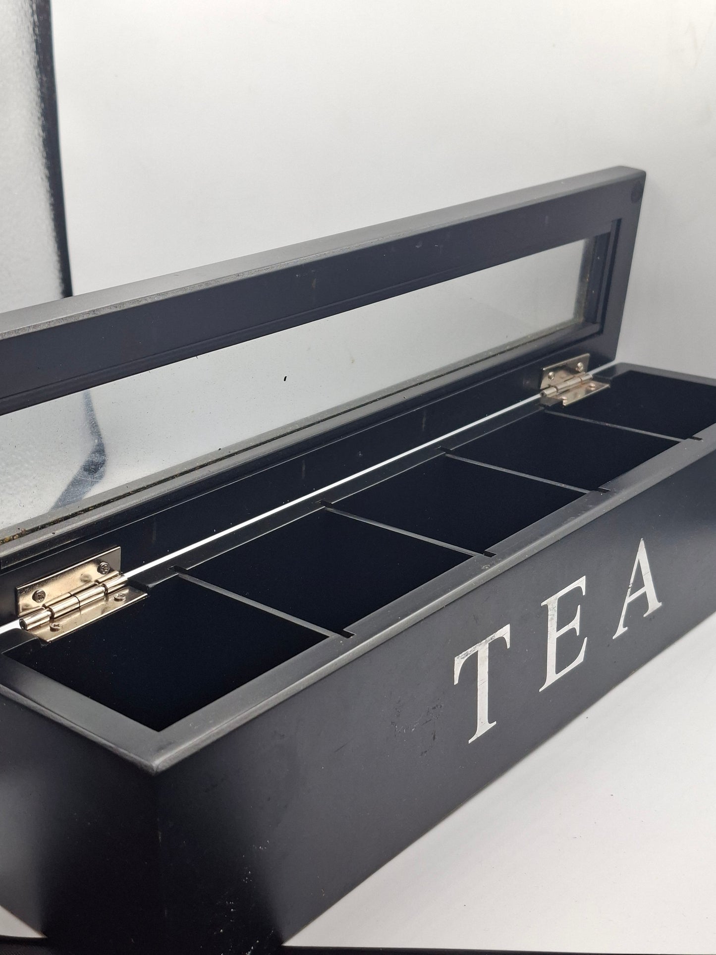 TEA ORGANISER
