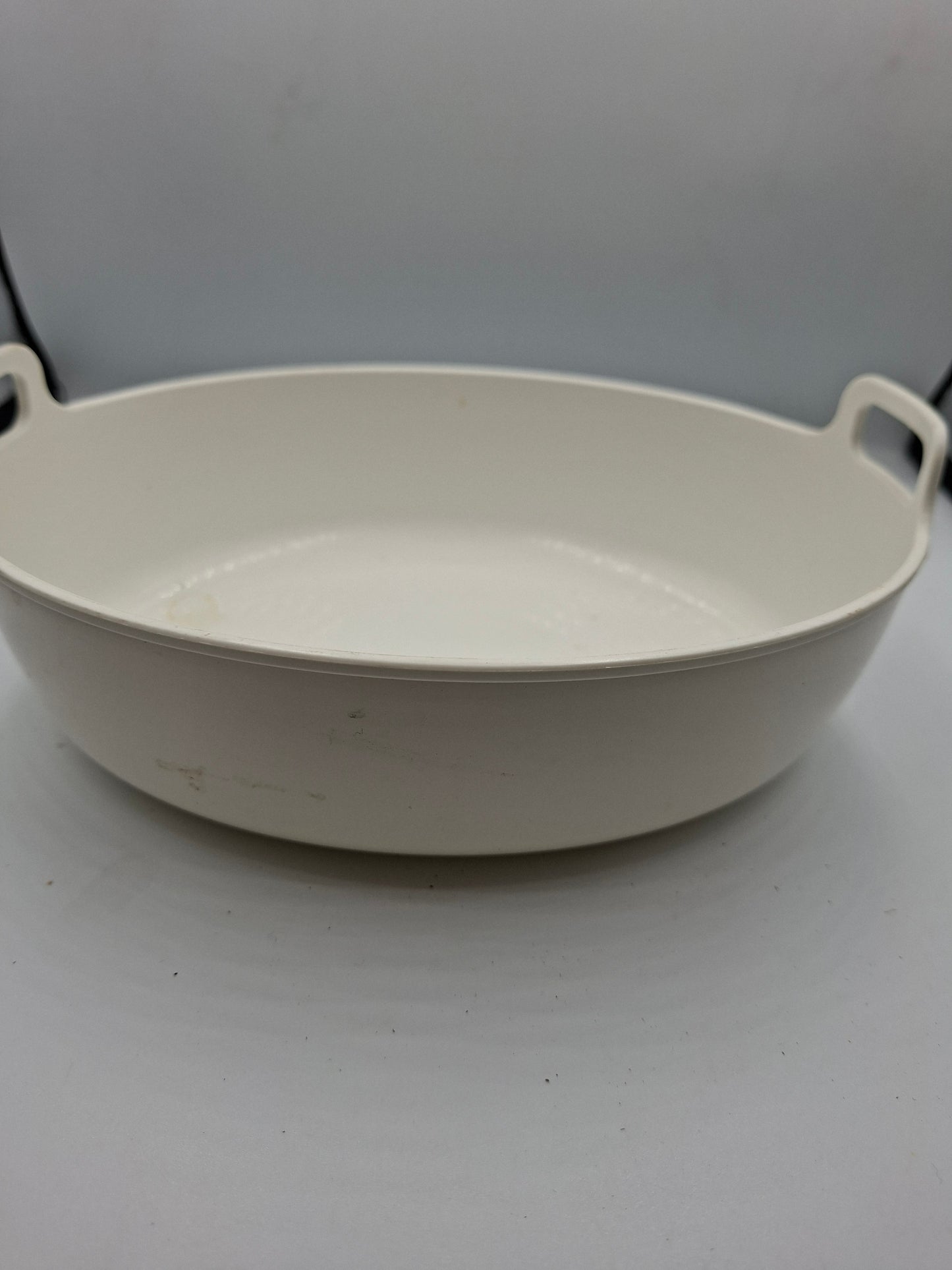 PLASTIC TRAY
