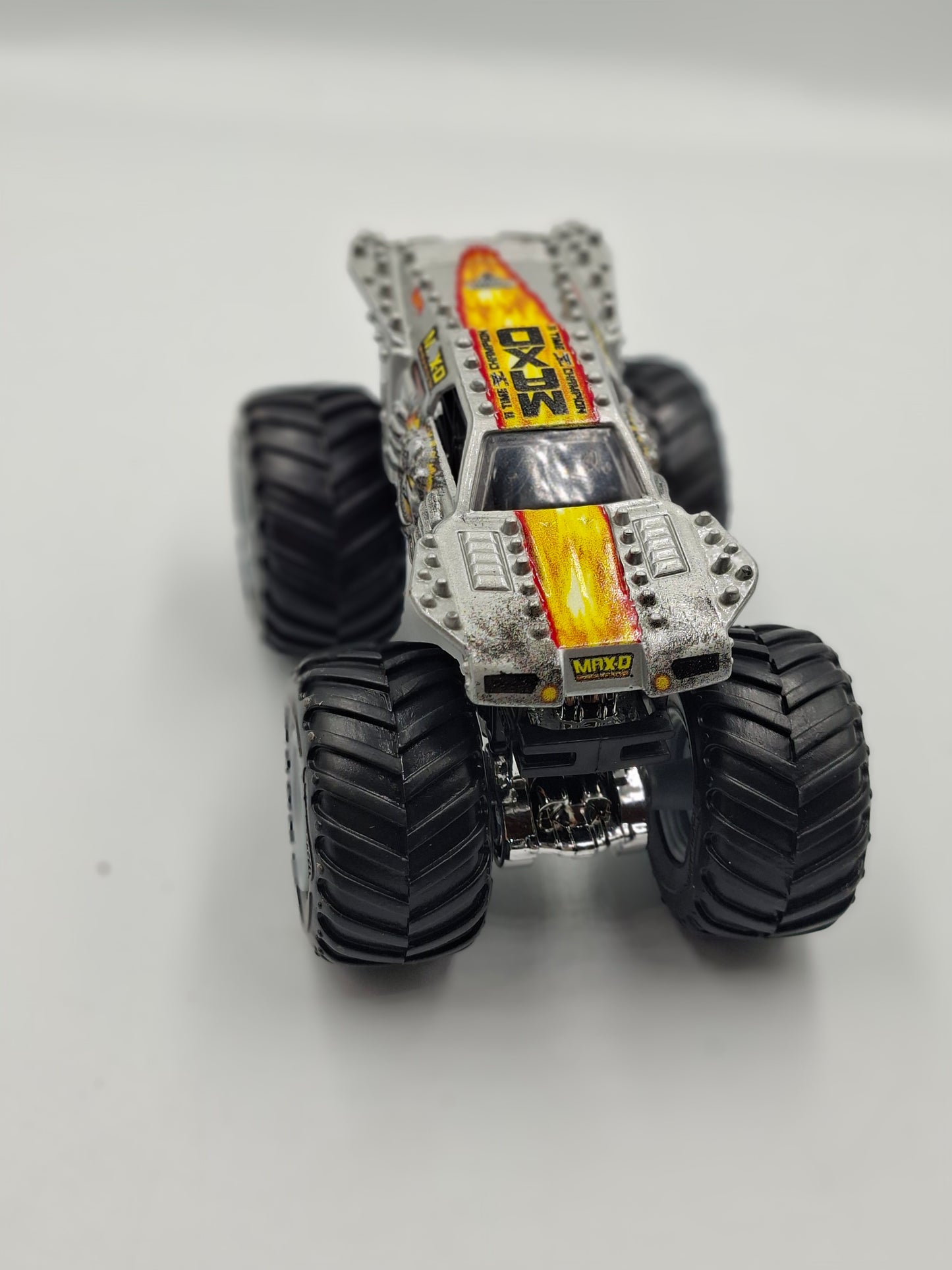 MONSTER TRUCK