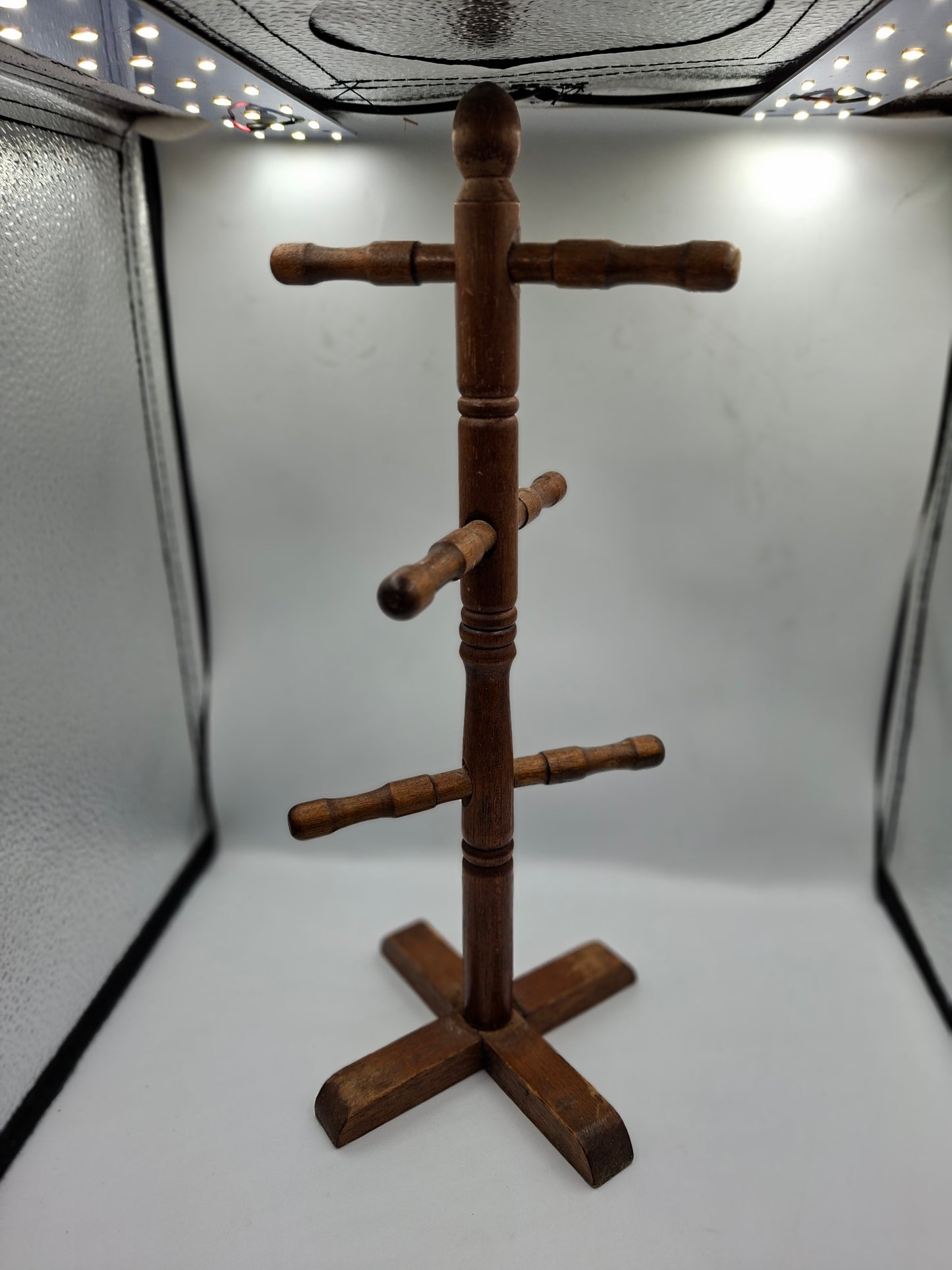 CUPS STAND