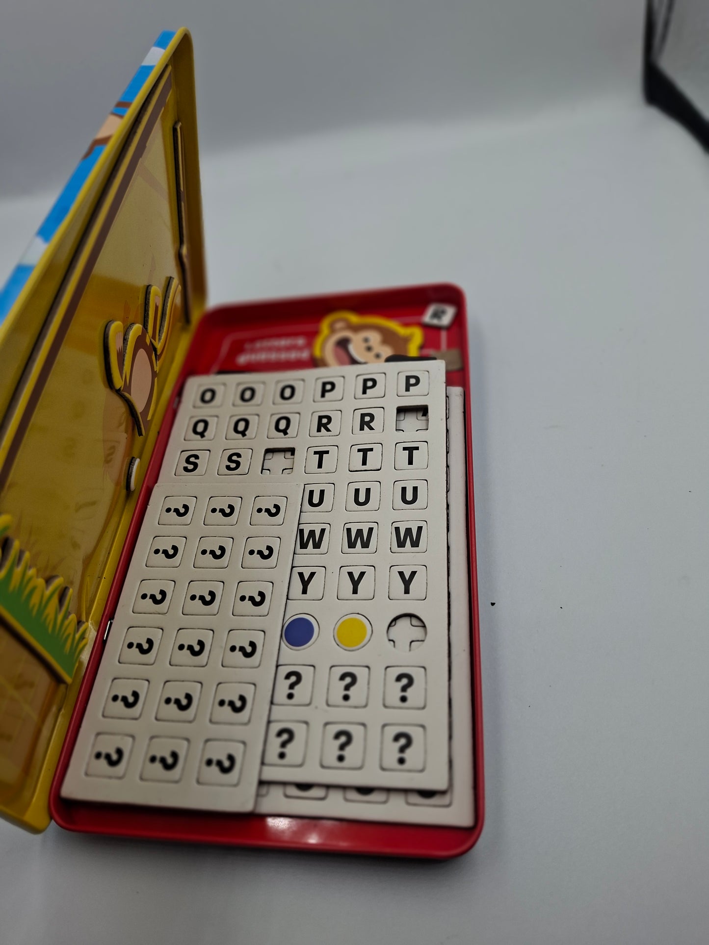 MAGNETIC HANGMAN