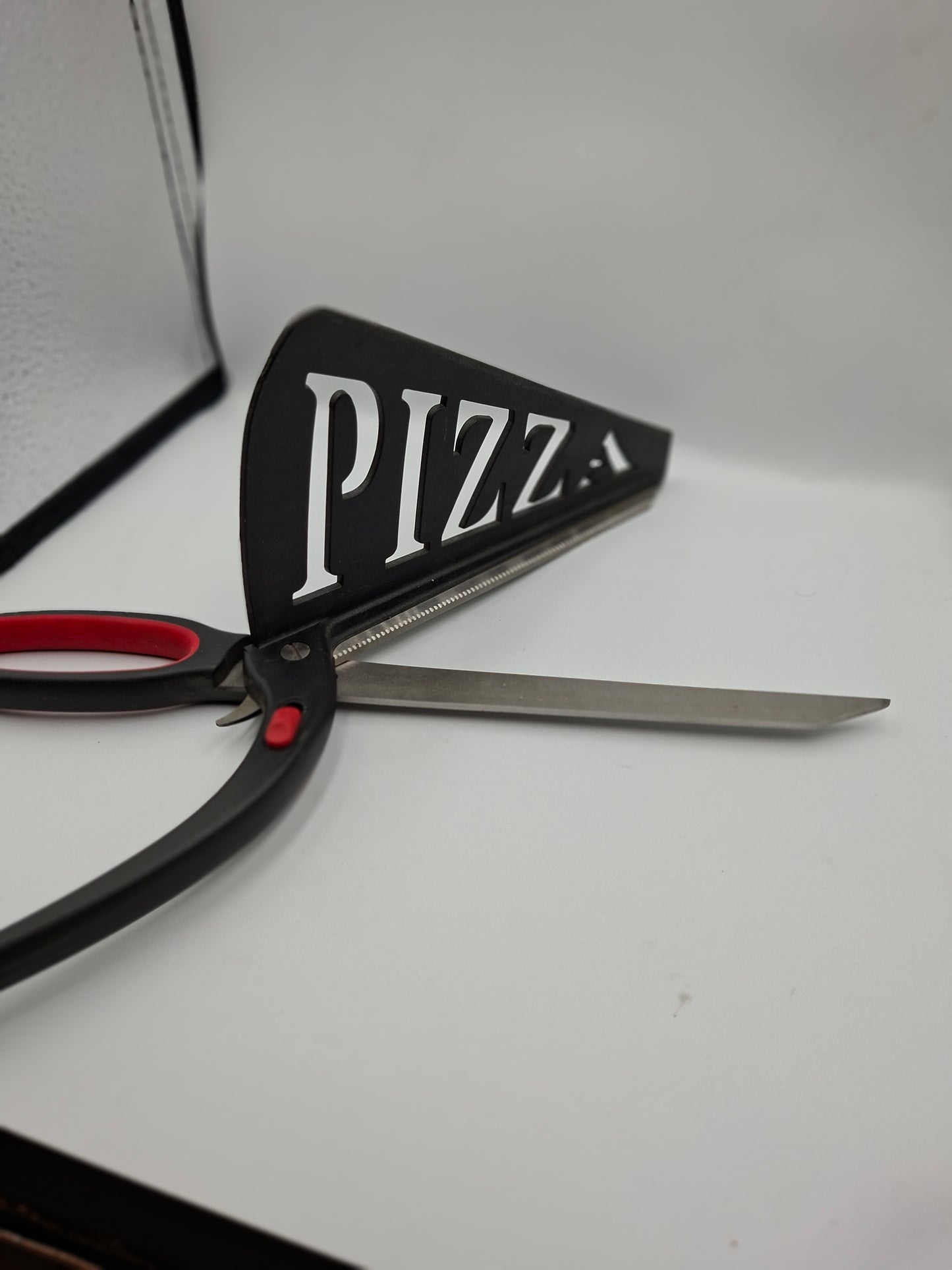 PIZZA CUTTER