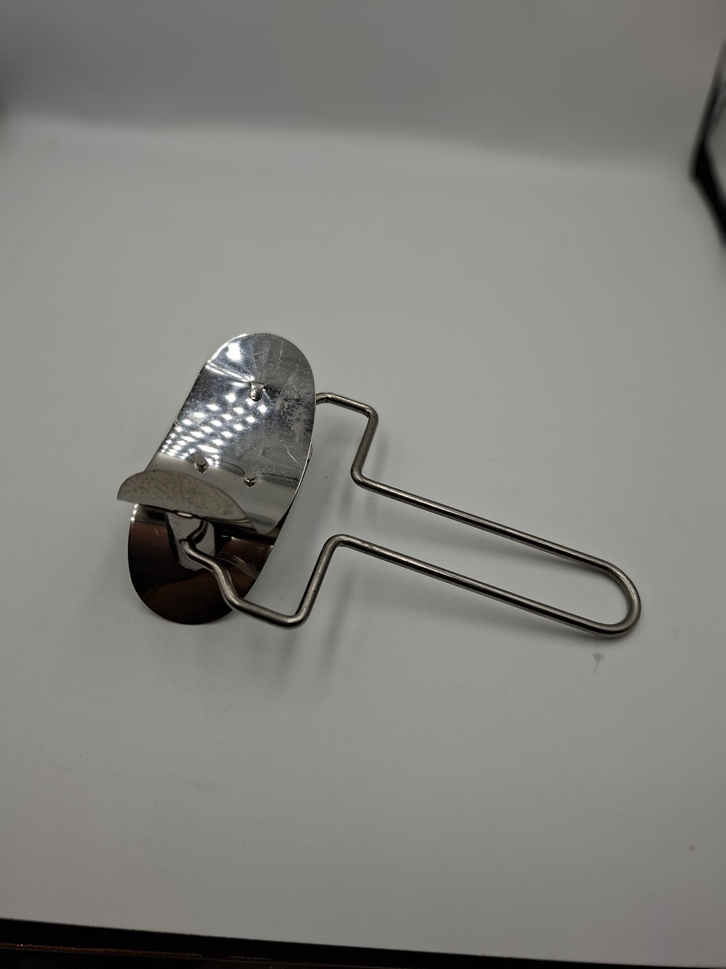 STAINLESS STEEL DUMPLING MAKER