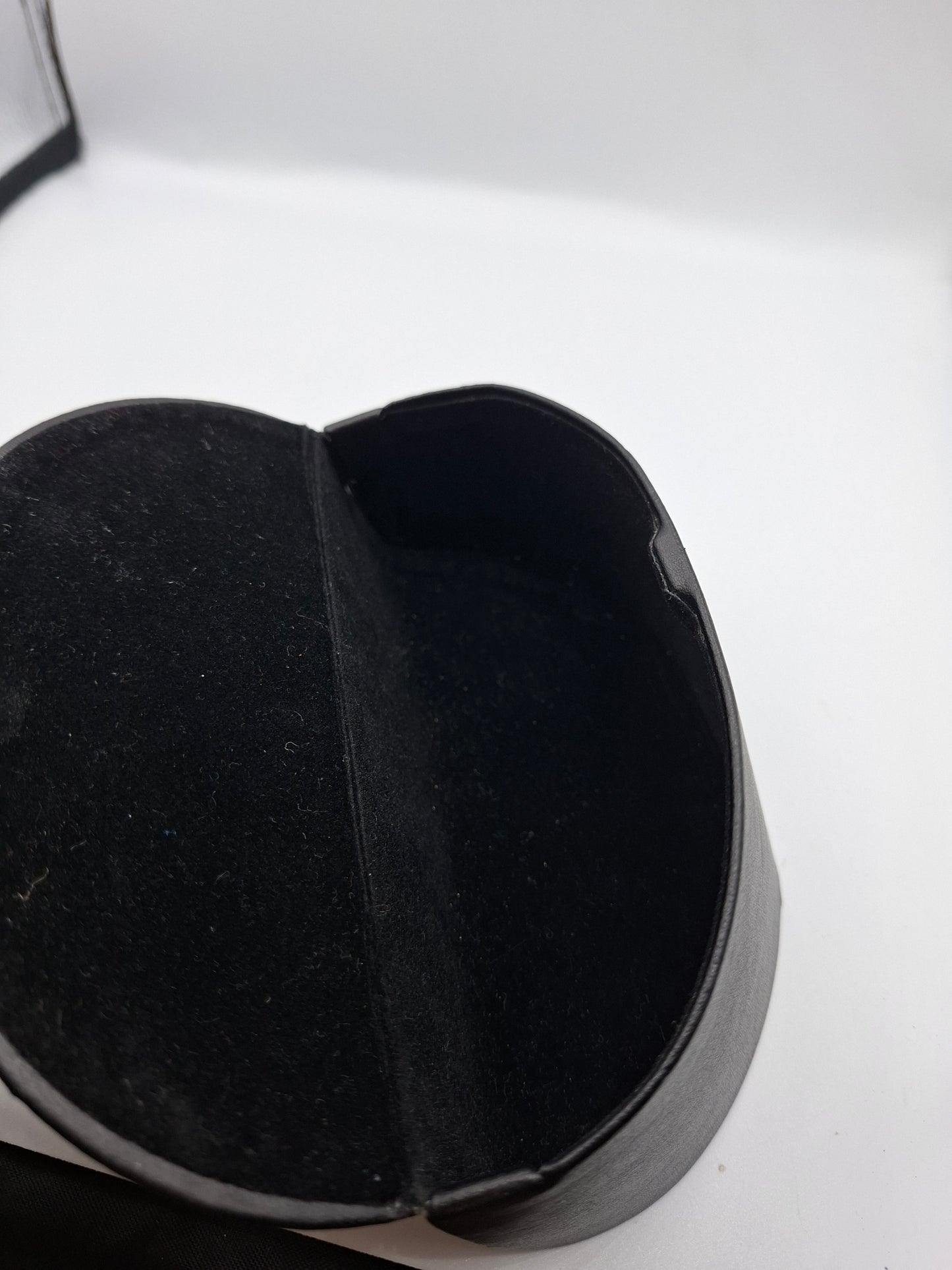 GLASSES CASE
