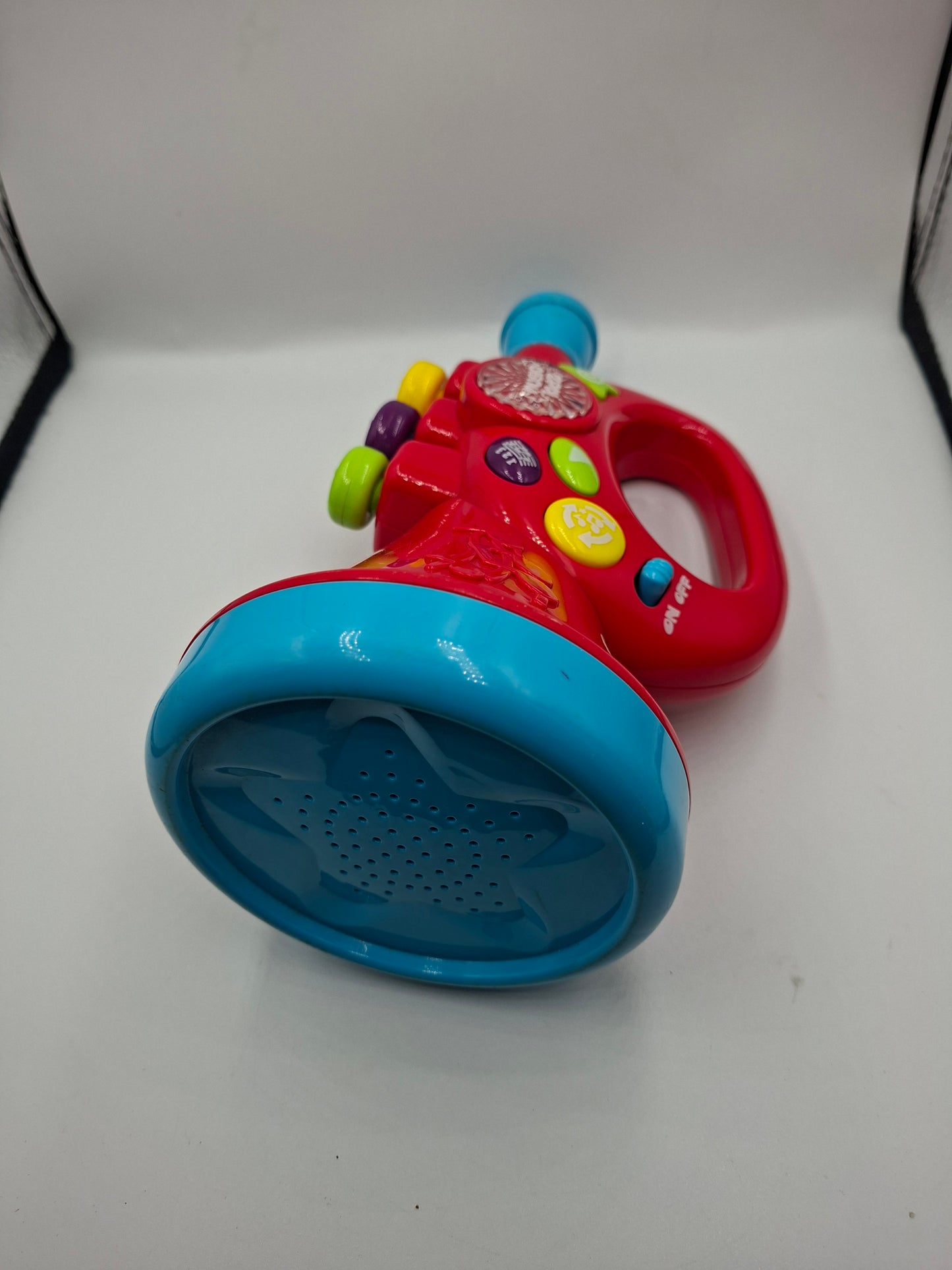 MUSICAL TOY