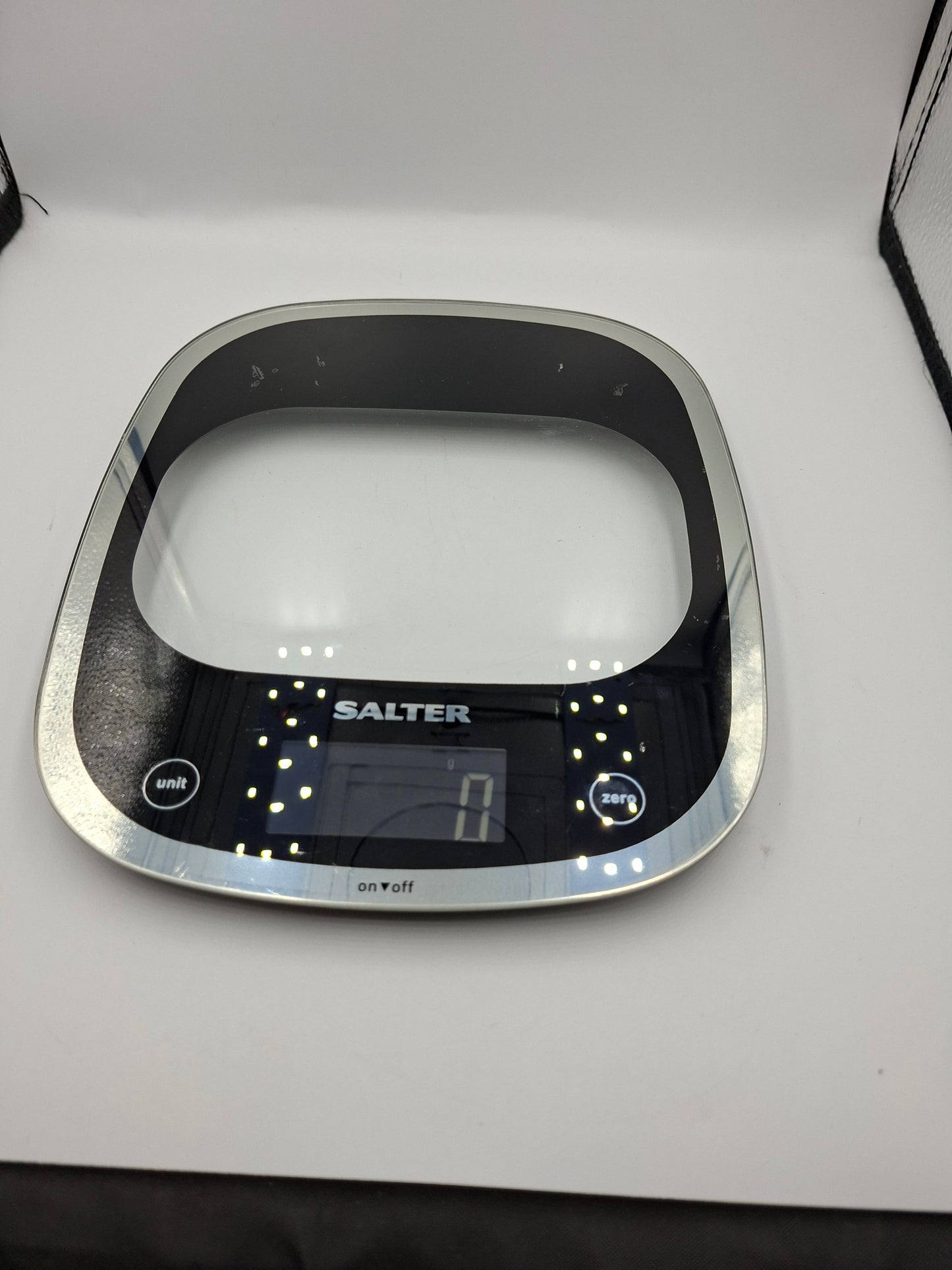 SALTER KITCHEN SCALE