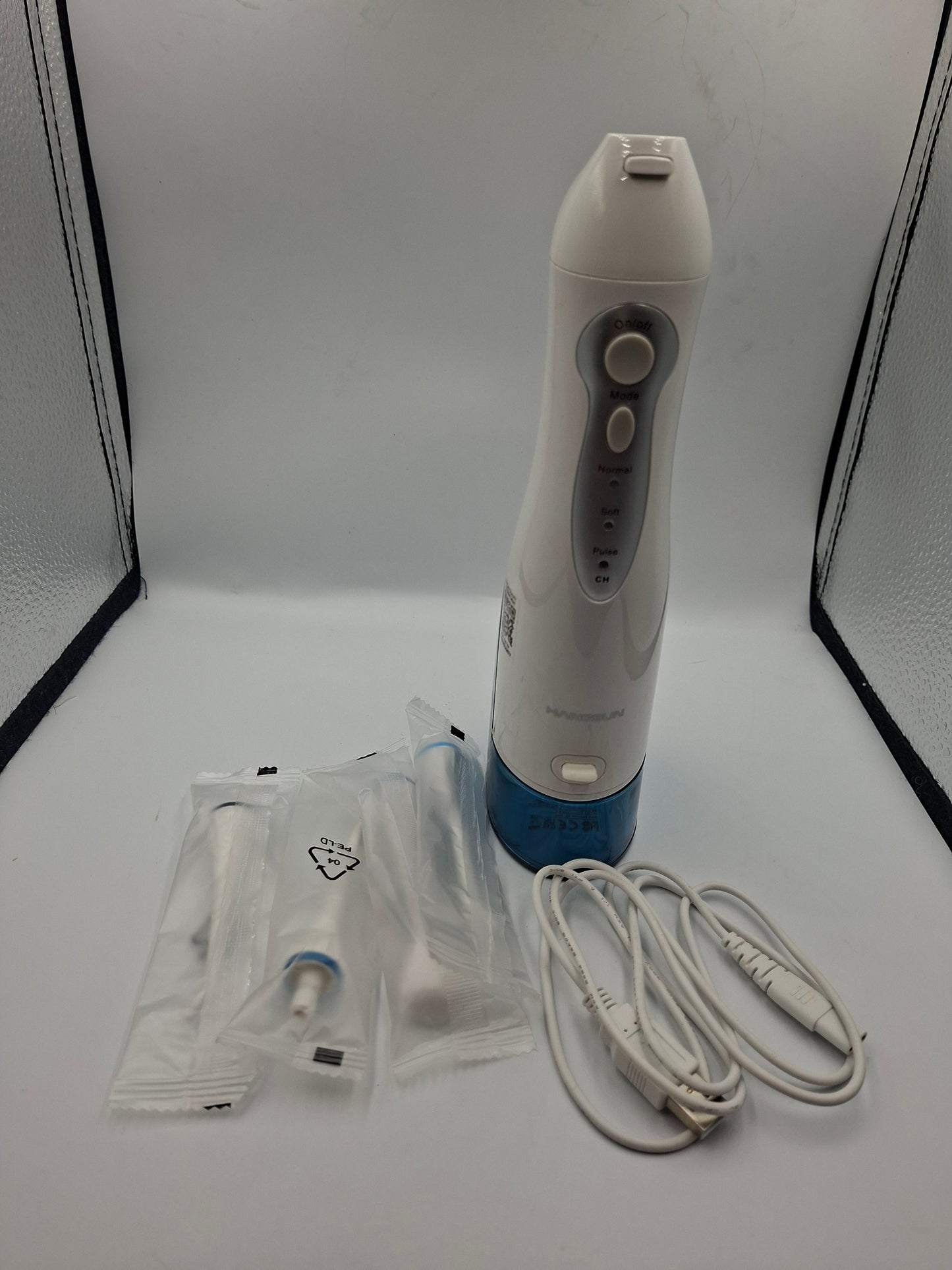 DENTAL FLOSSER