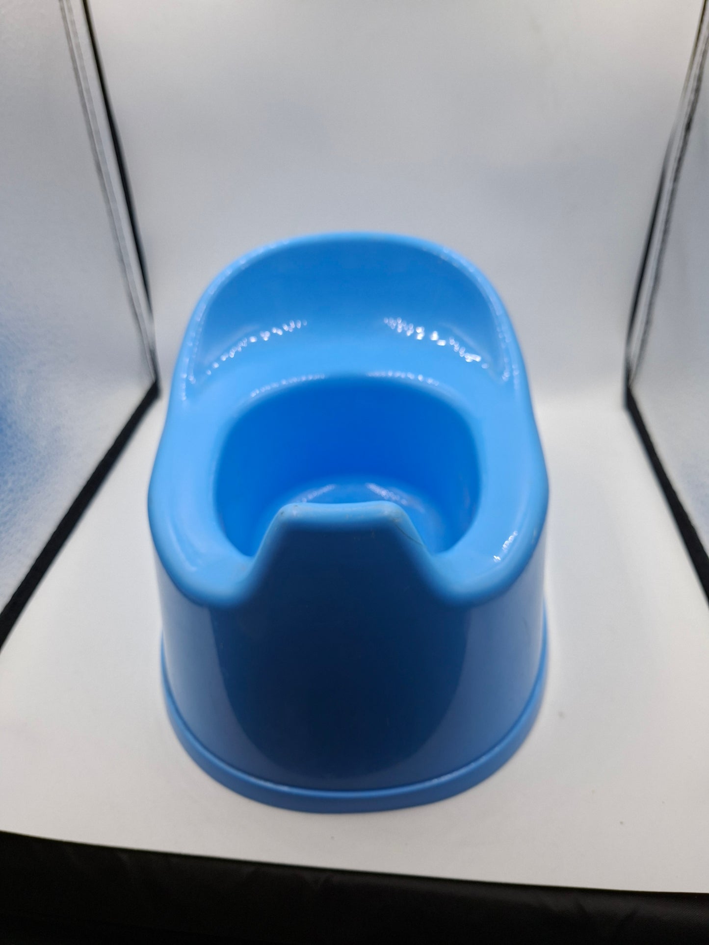 TRAINING SEAT