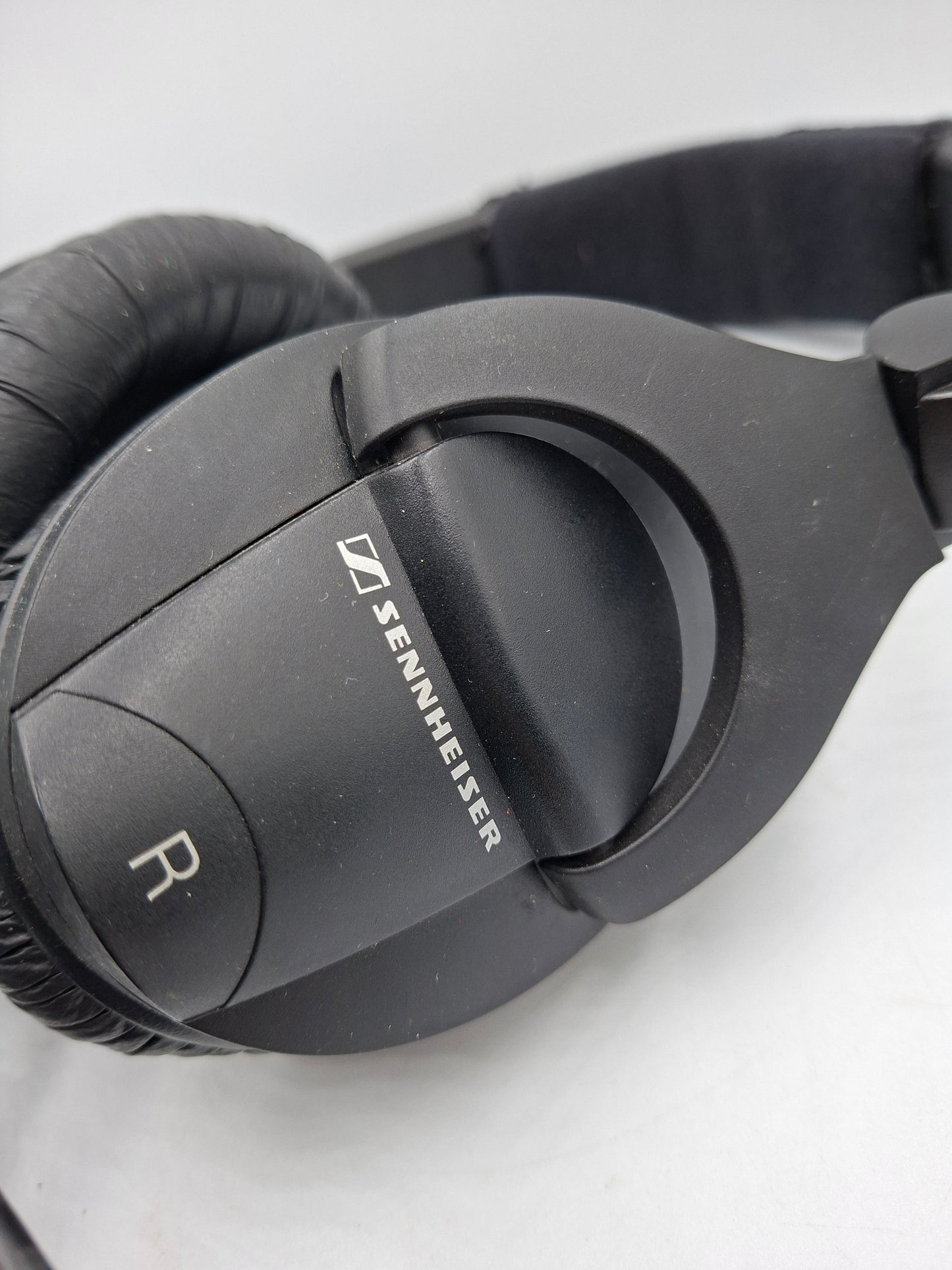 HEADPHONE