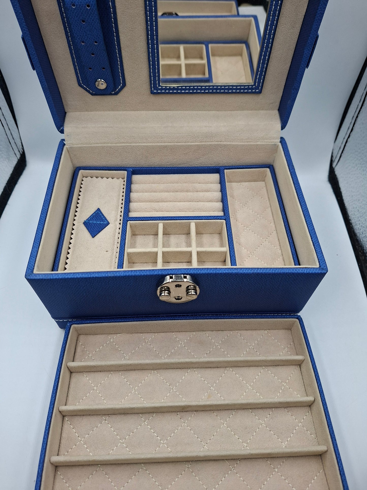 JEWELLERY ORGANIZER