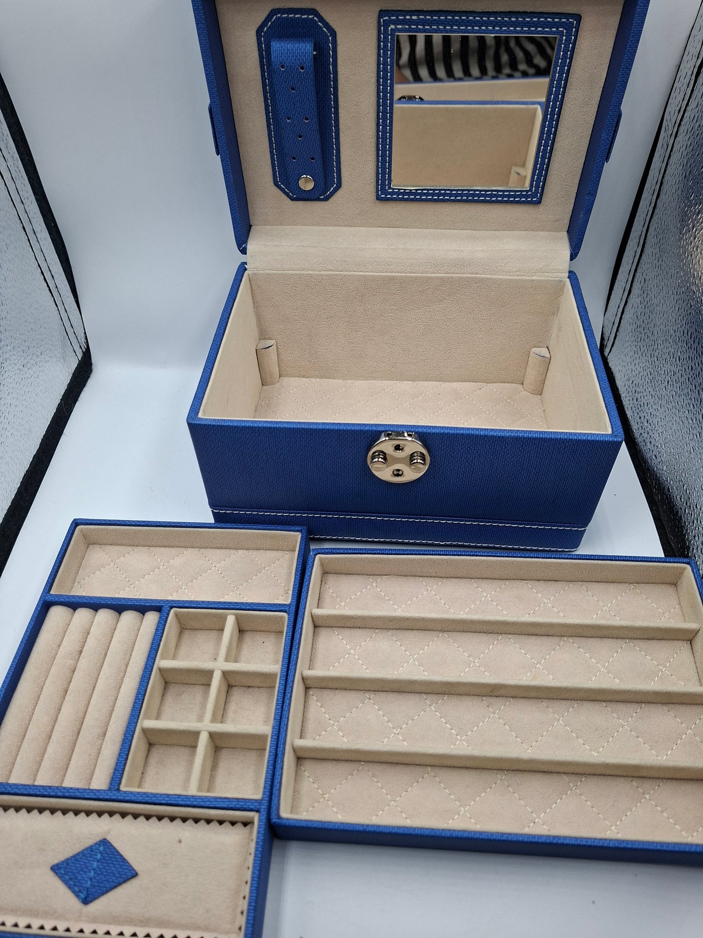 JEWELLERY ORGANIZER