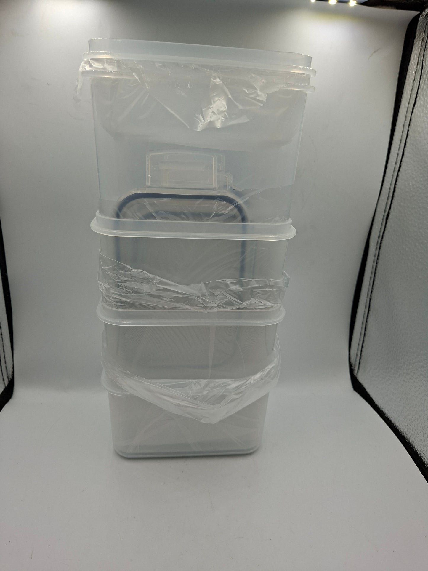 AIR TIGHT CONTAINERS