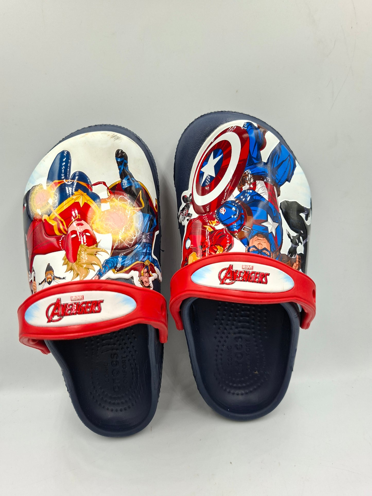 CROCS SIZE 12