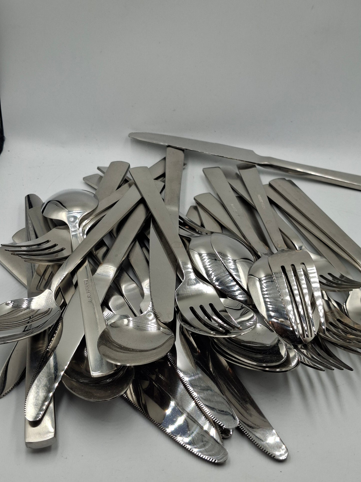 CUTLERY SET