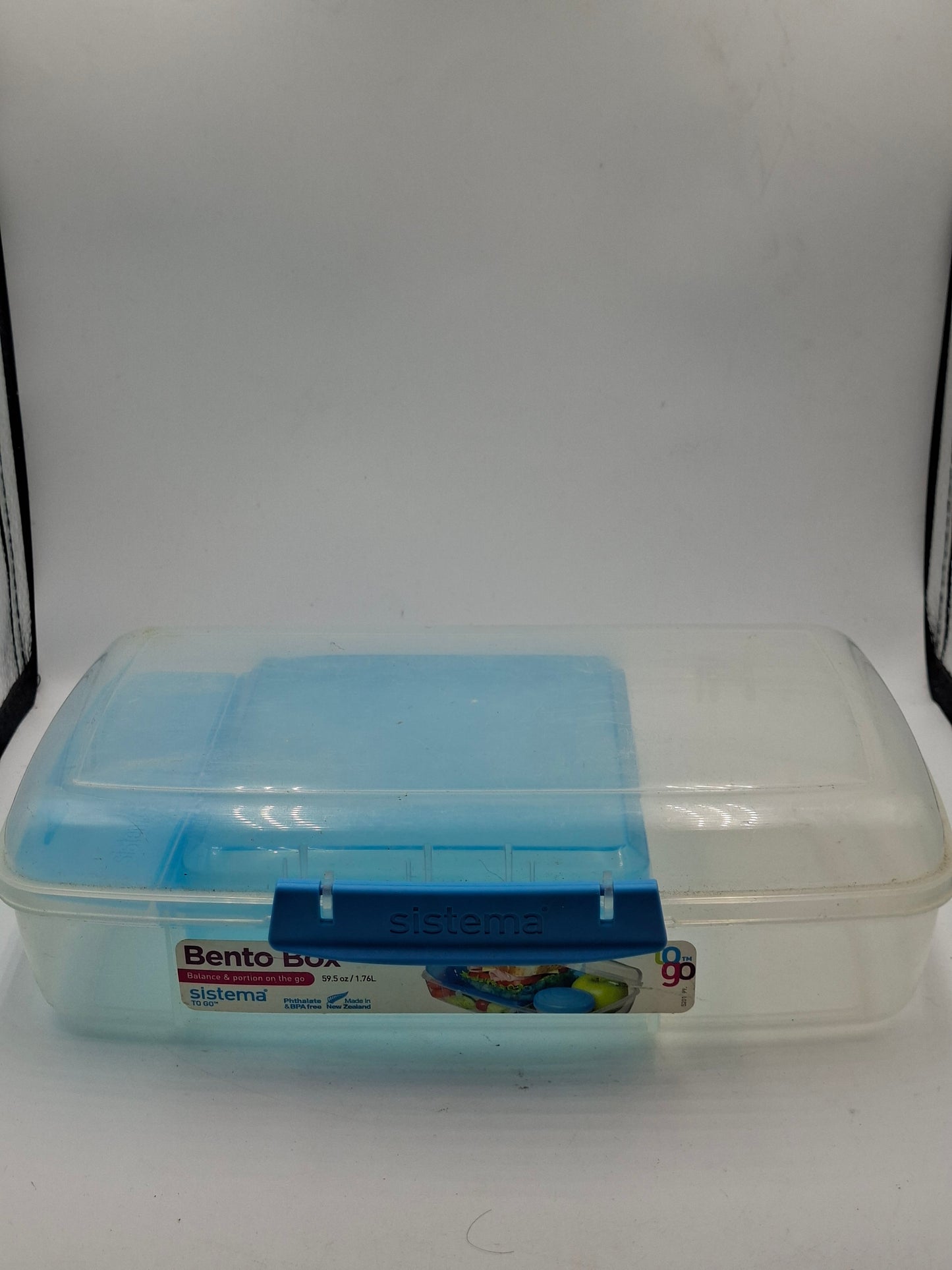 CONTAINER