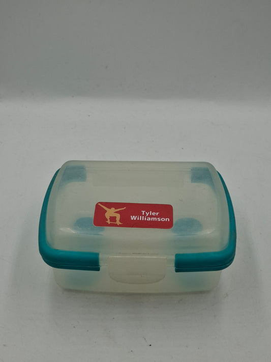 CONTAINER