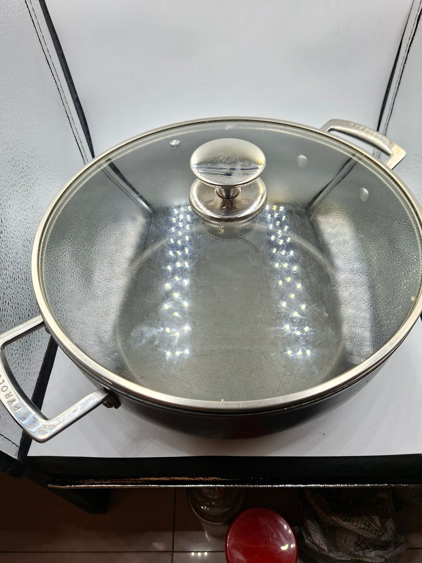 WOK WITH GLASS LID