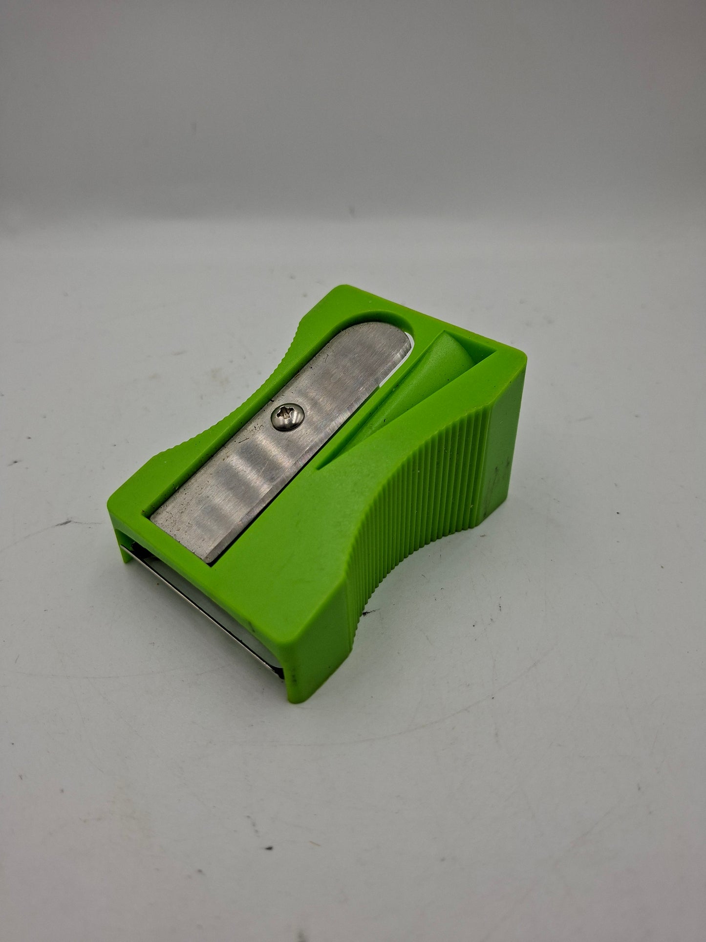 VEGETABLE SHARPENER