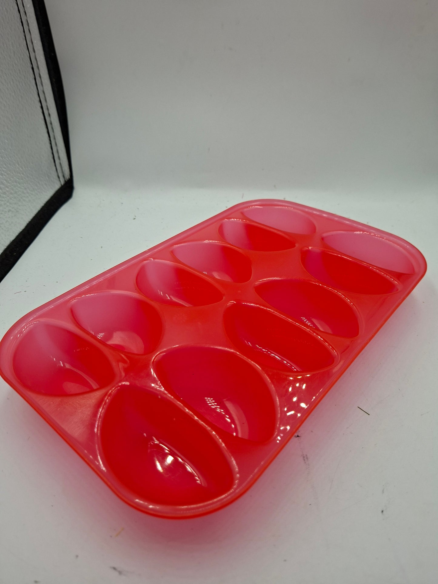 ICE CUBE TRAY