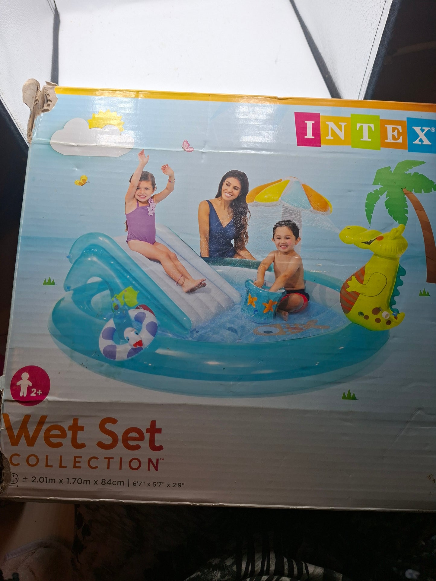INTEX INFLATABLE POOL