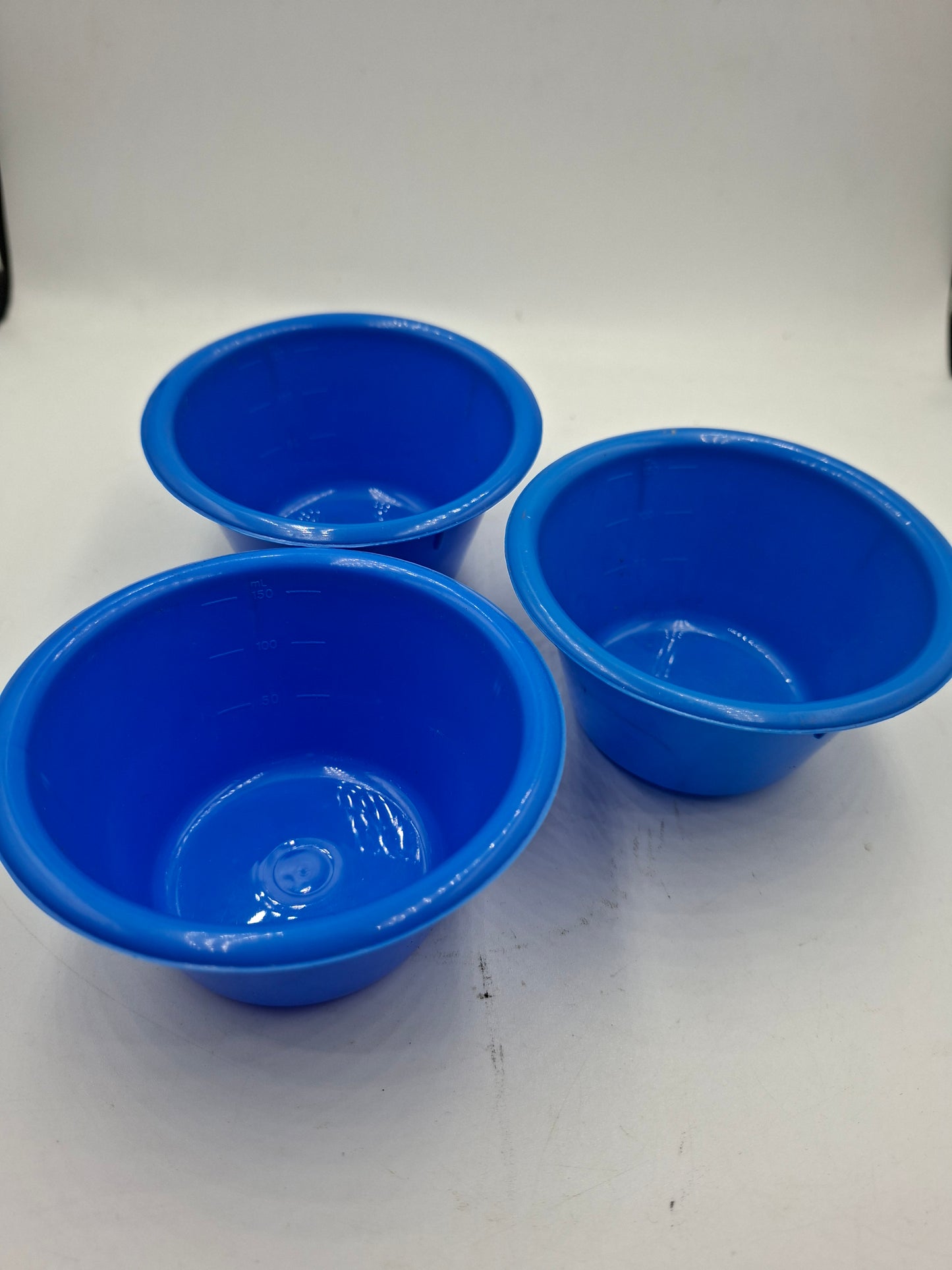 PLASTIC BOWLS 3PCS
