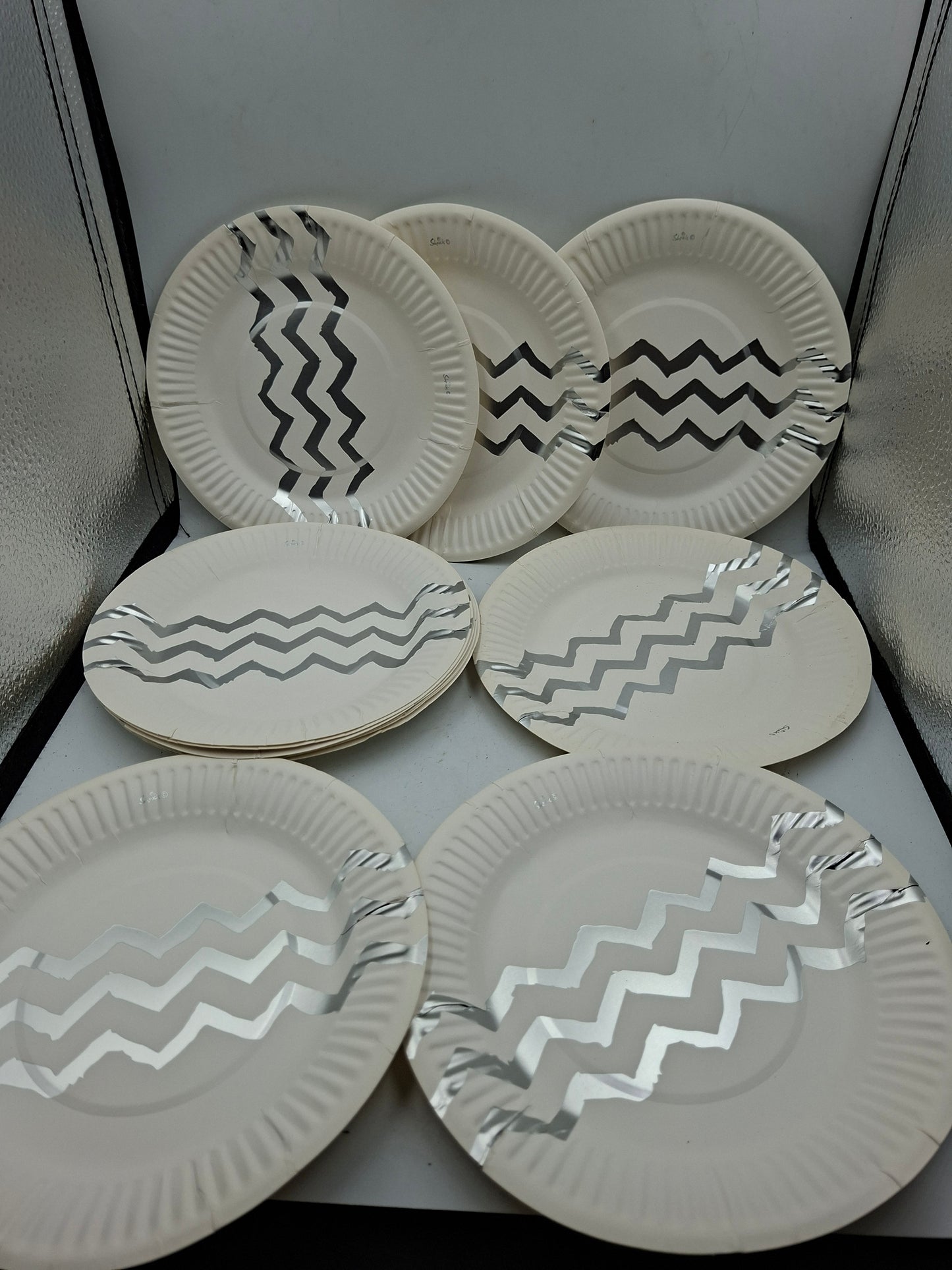 DISPOSIBLE PLATES
