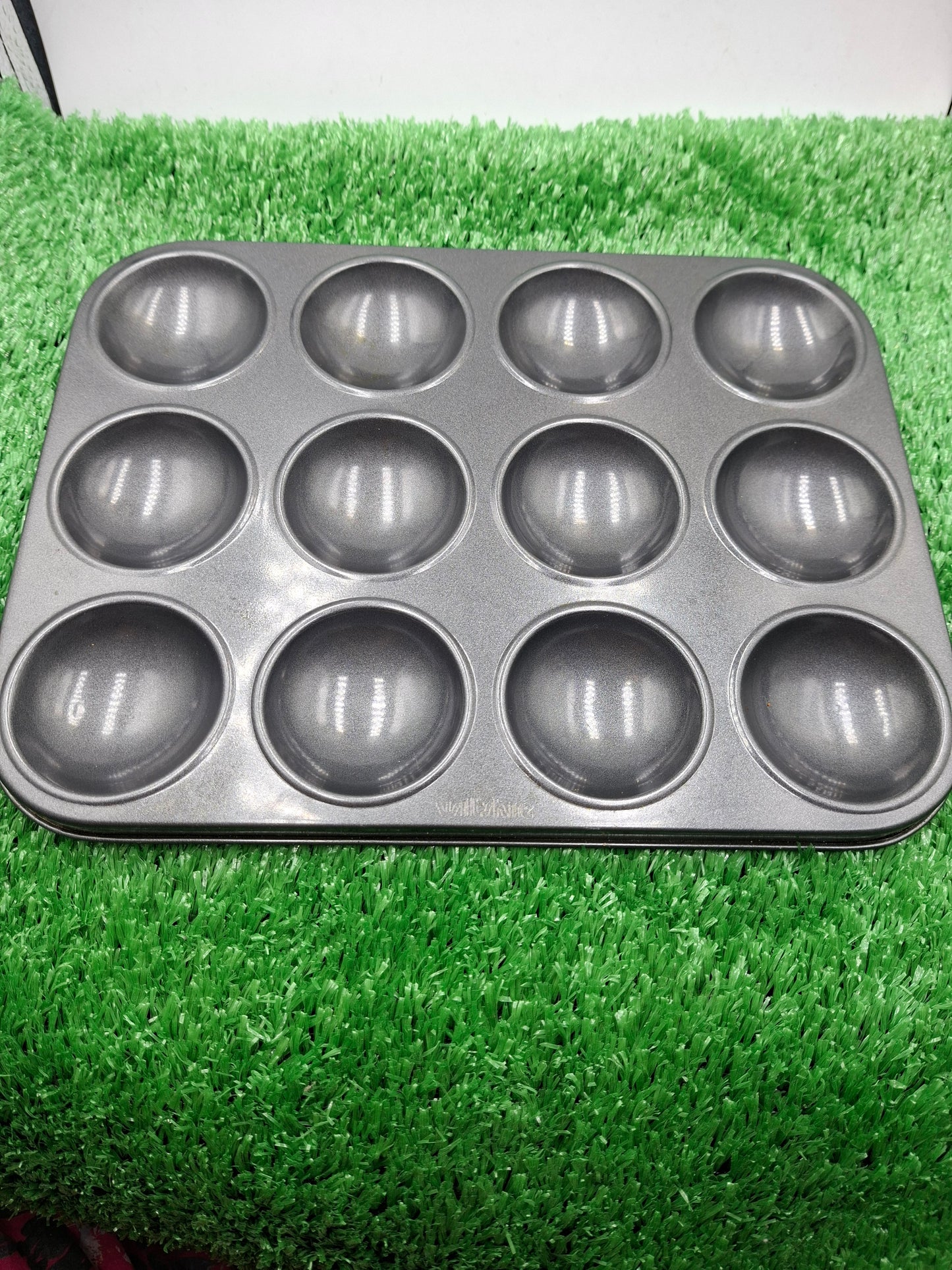 BAKING TRAY
