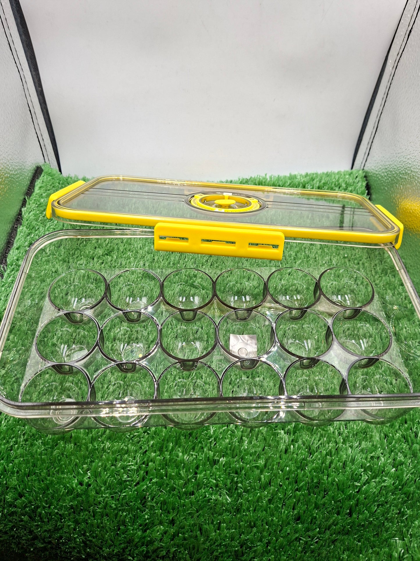 EGGS HOLDER