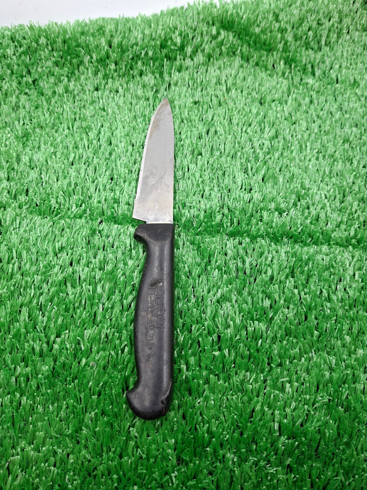 KNIFE