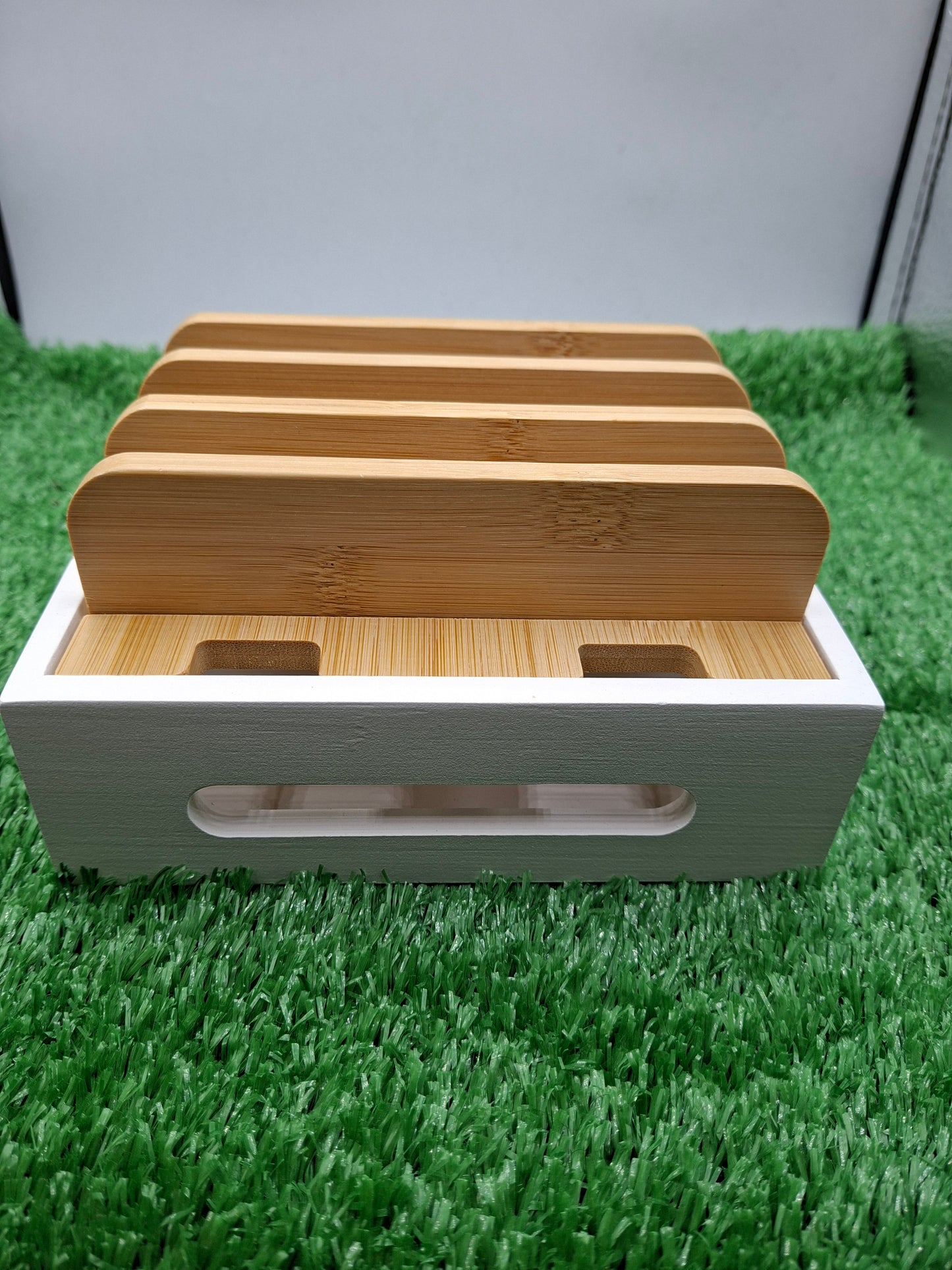 MULTI DEVICE CHARGING STATION