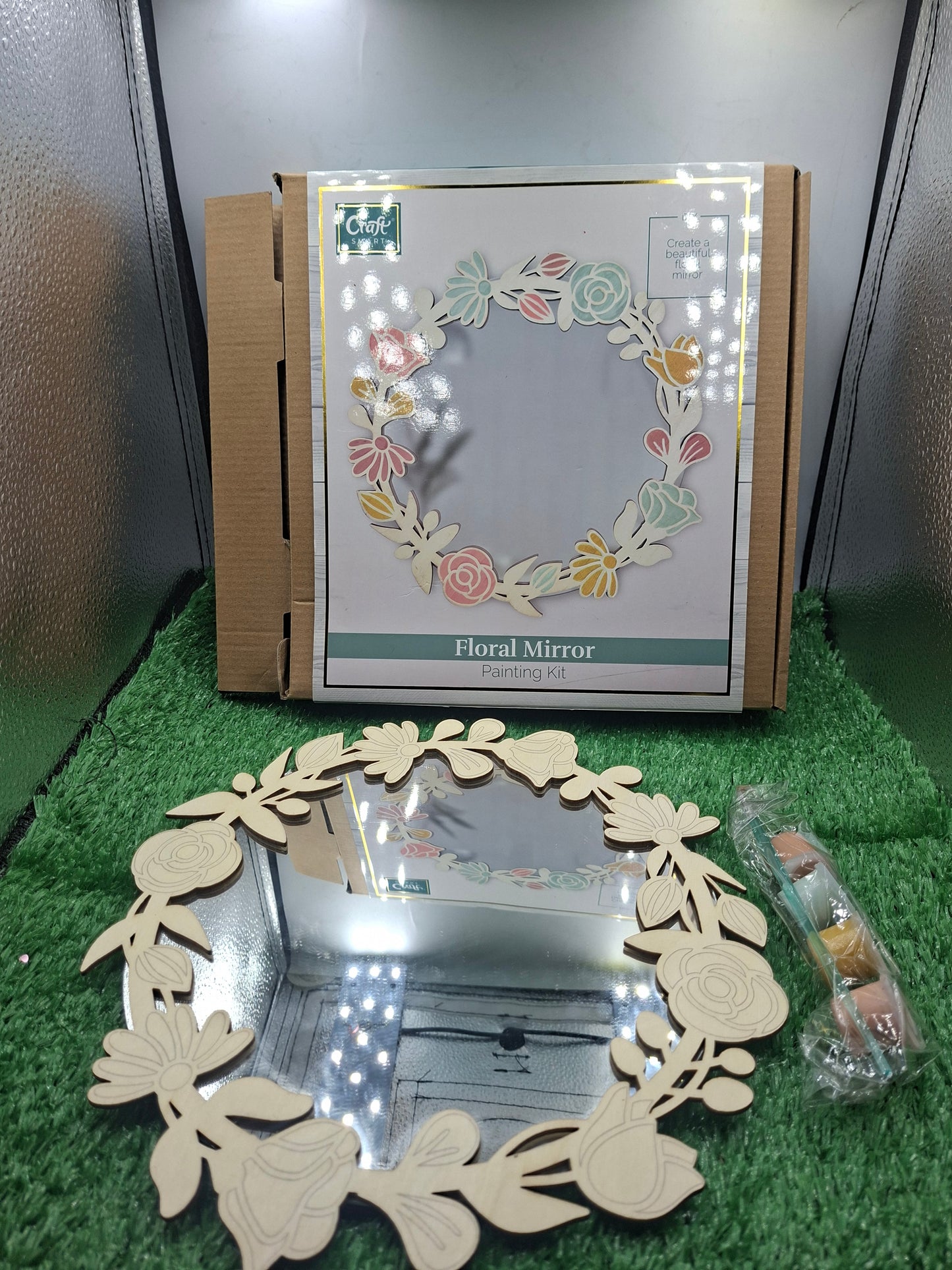 FLORAL MIRROR