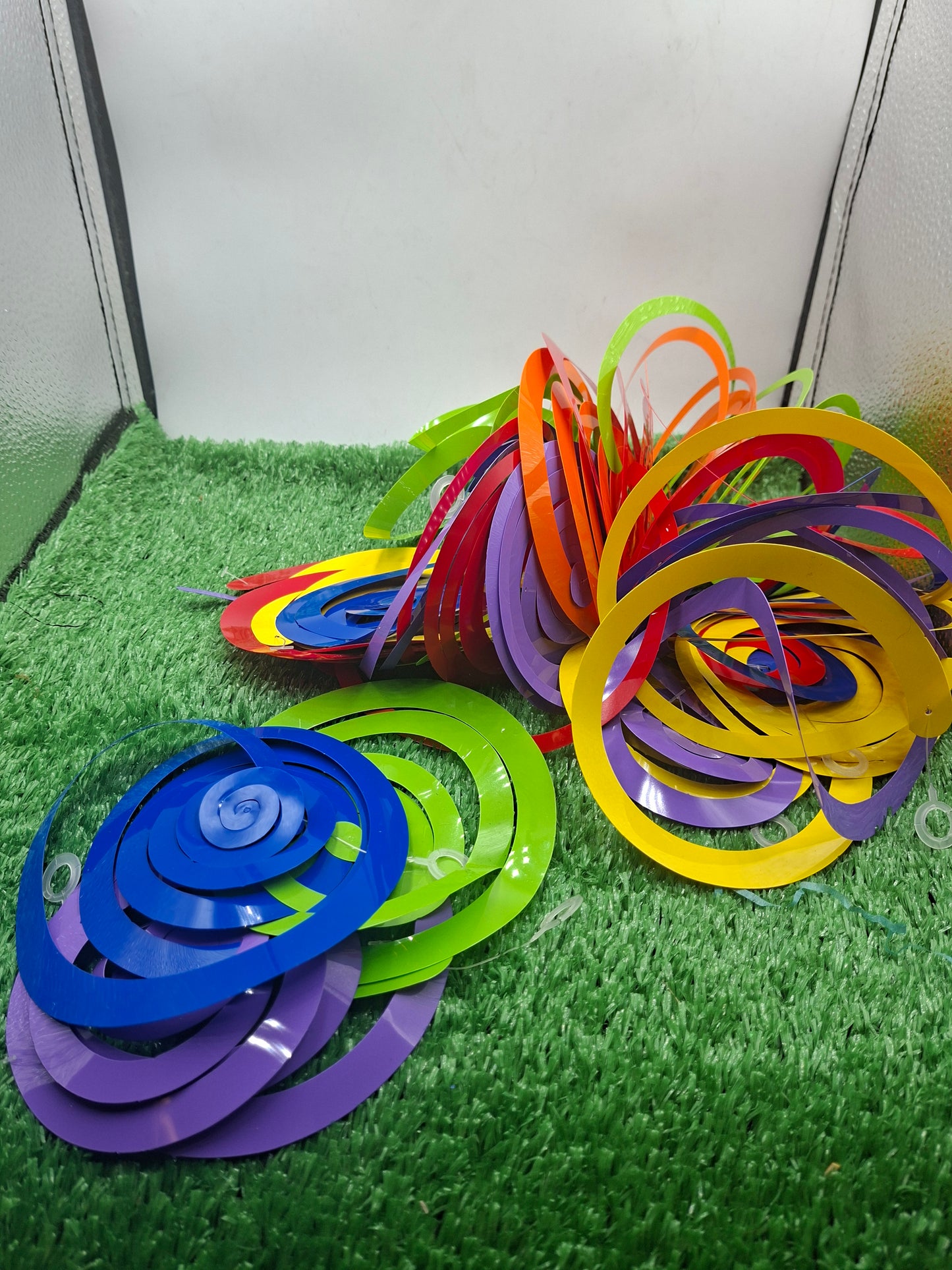 SPIRAL HANGINGS