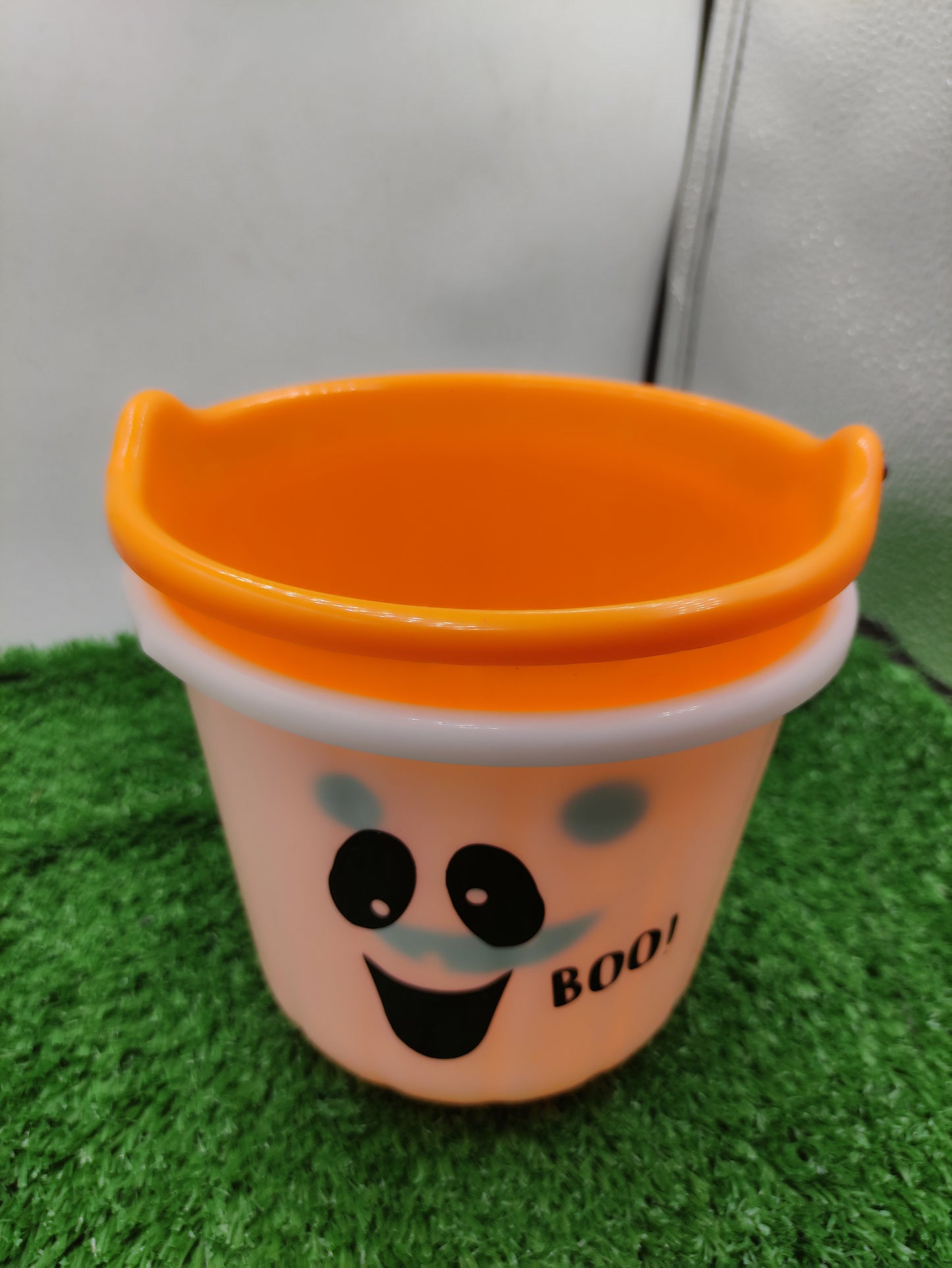 HELLOWEEN PAIL OR TREAT BUCKET