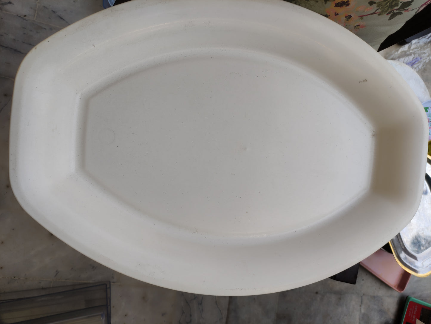 PORCELAIN APPETIZER PLATES