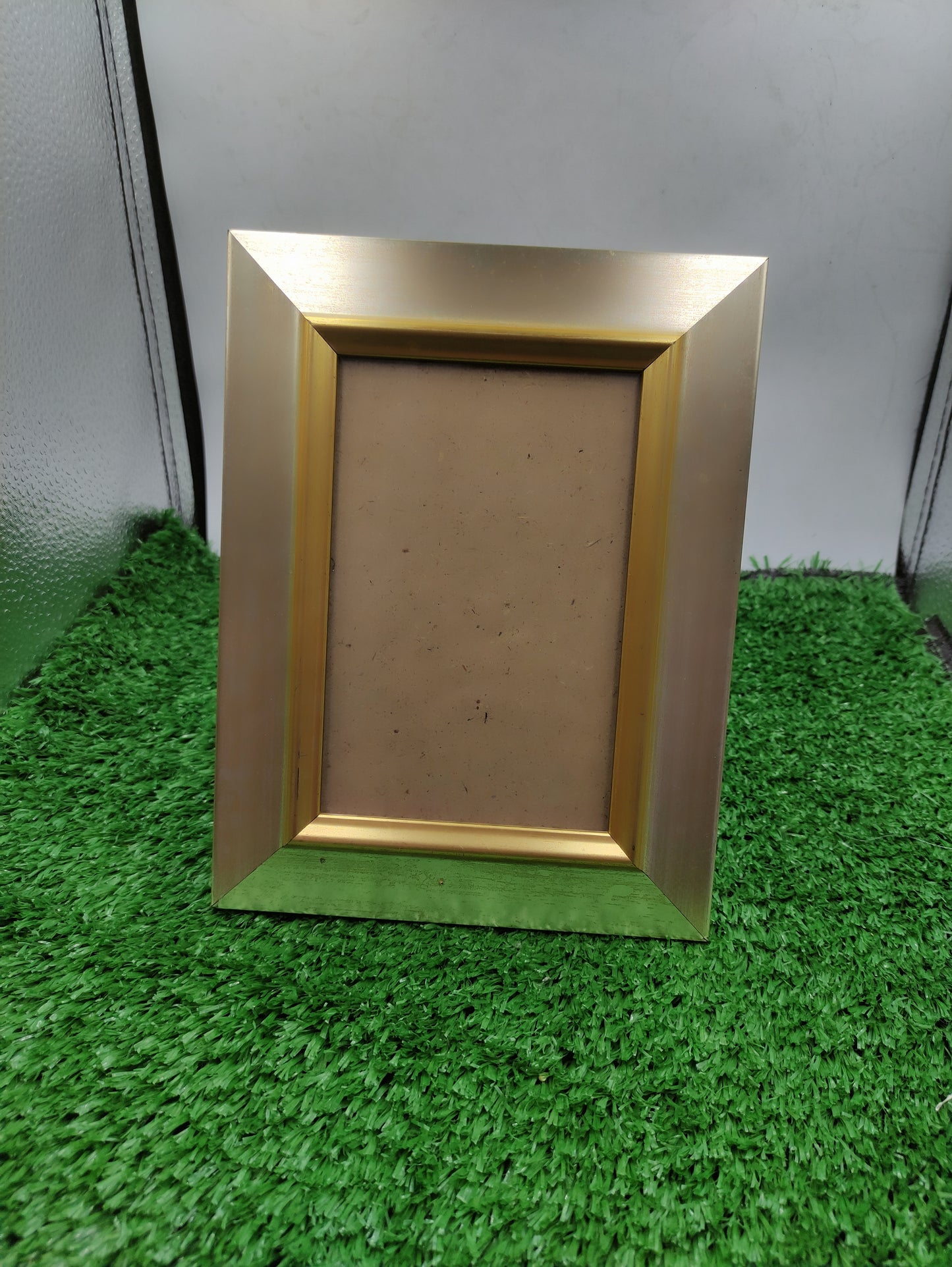 GOLD PICTURE FRAME