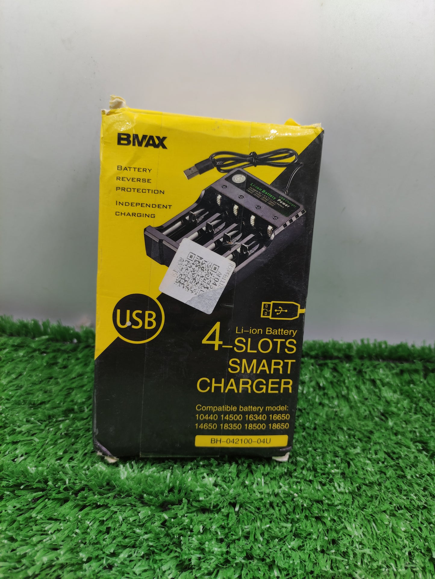 BMAX BATTERY CHARGER