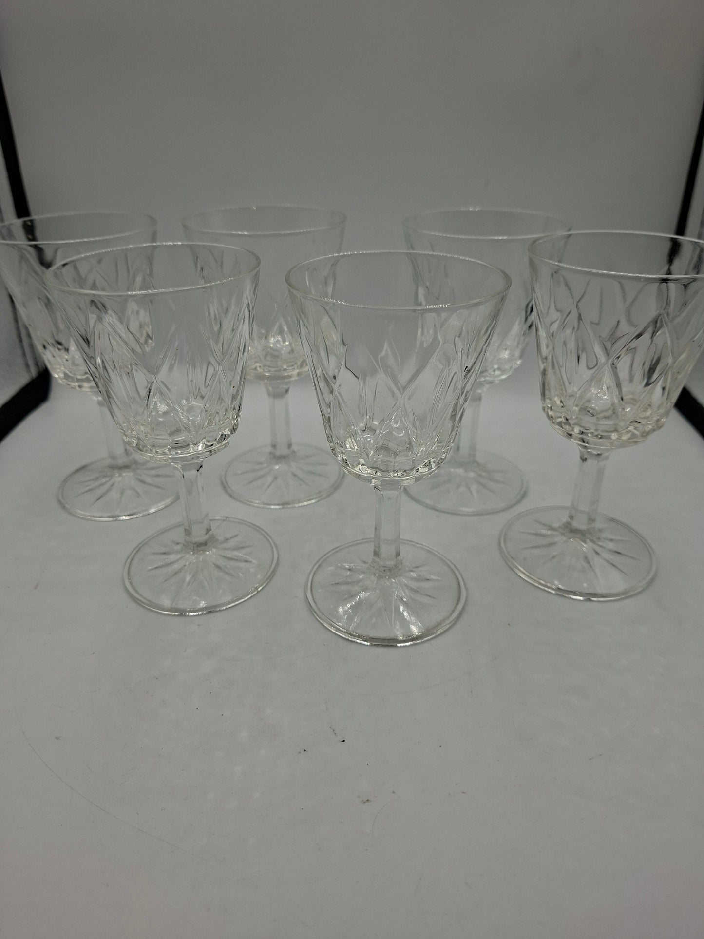 6 crystal glasses