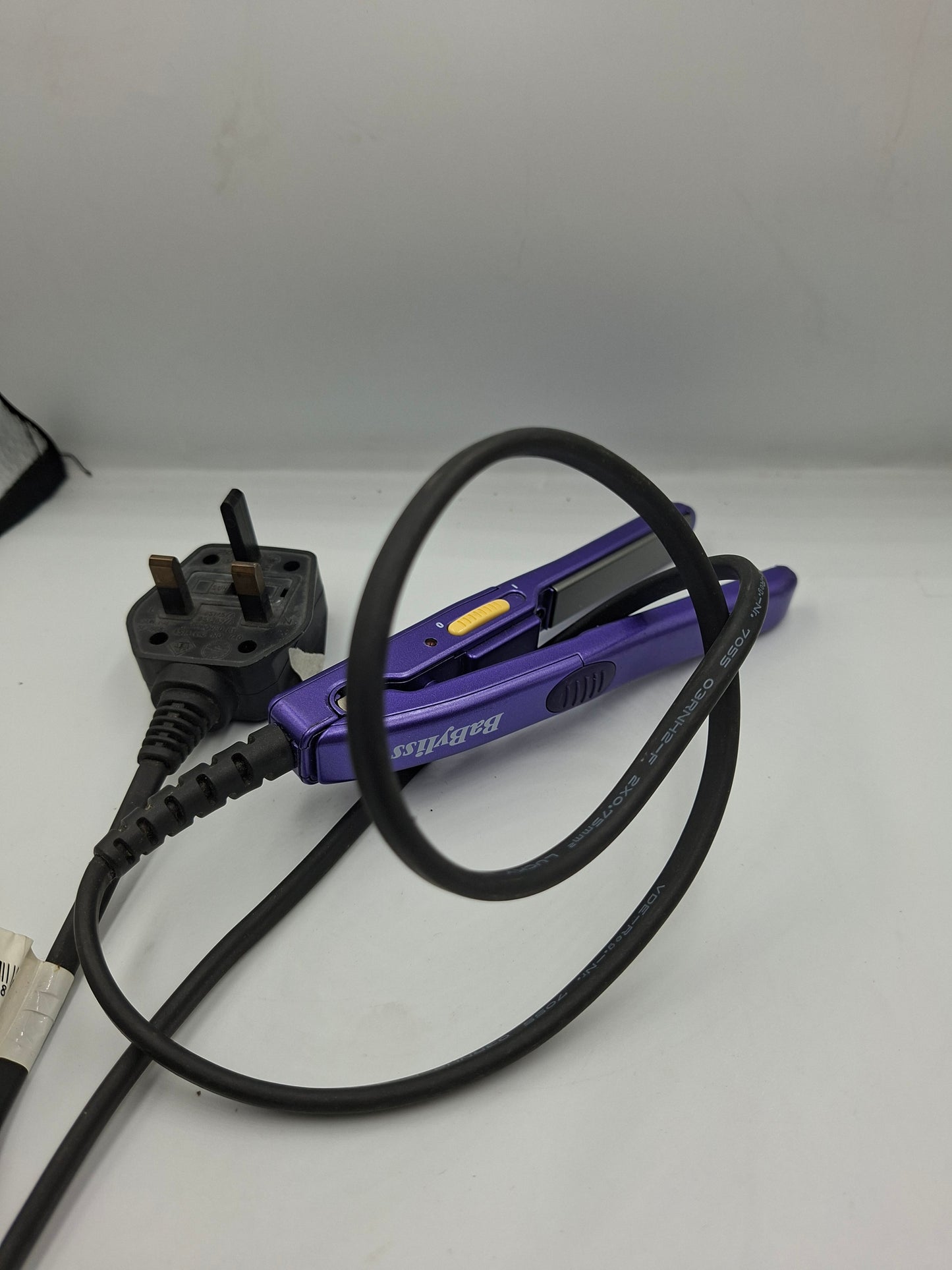 TRAVEL STRAIGHTENER
