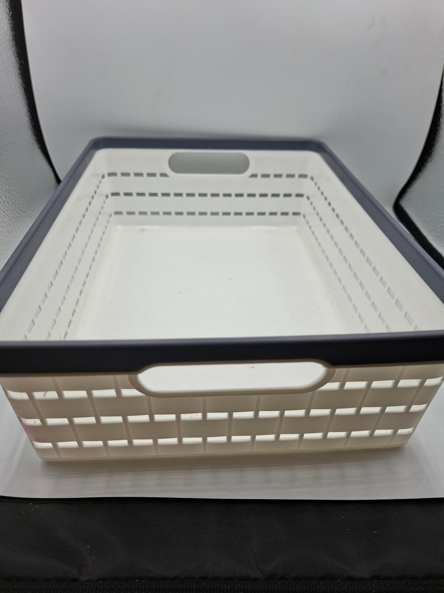 BASKET ORGANISER
