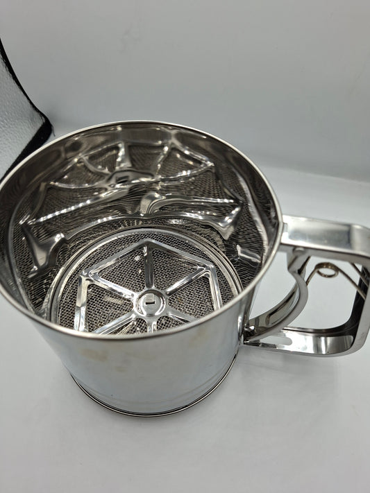 FLOUR SIFTER