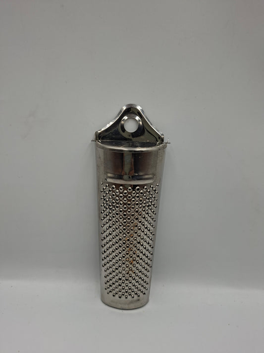 NUTMEG WALL HANGING GRATER