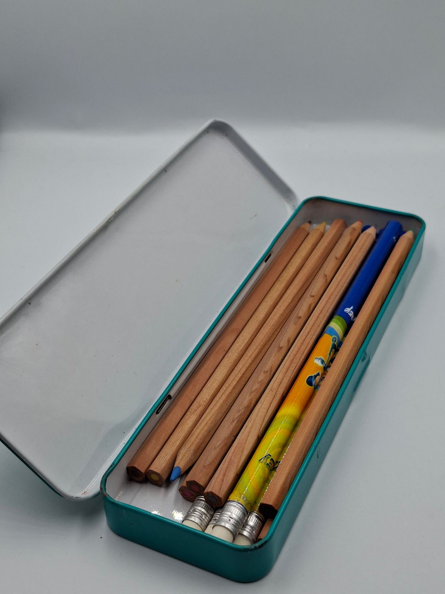 PENCIL COLORS