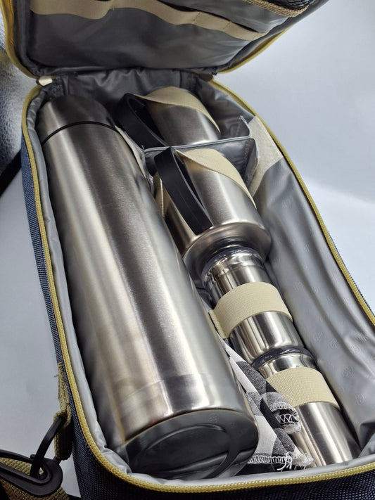 HIKING AND PICNIC KIT