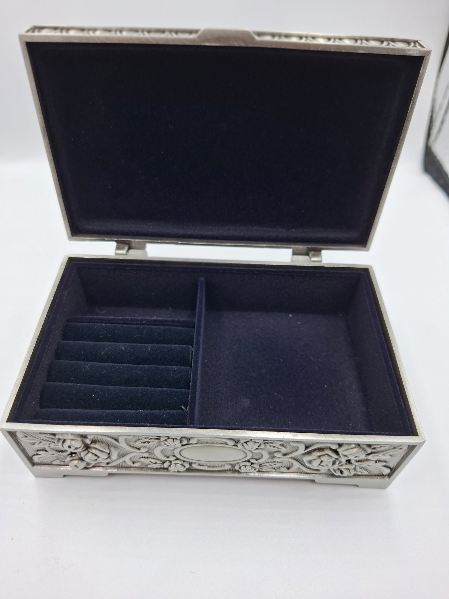 JEWELLERY ORGANISER