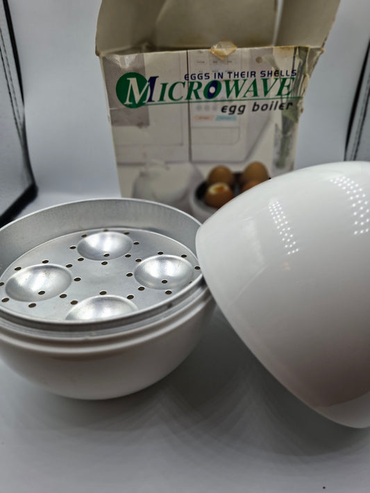 MICROWAVE EGG BOILER