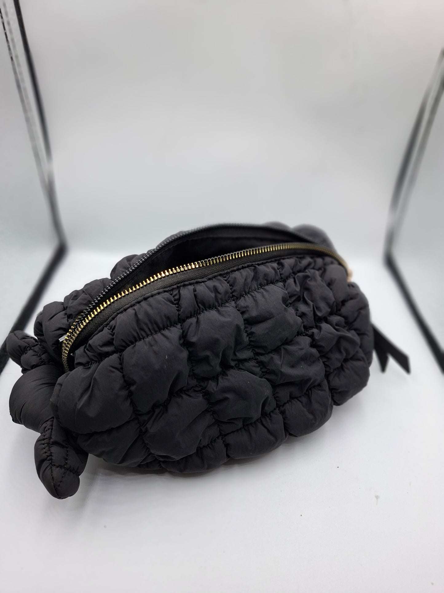 POUCH