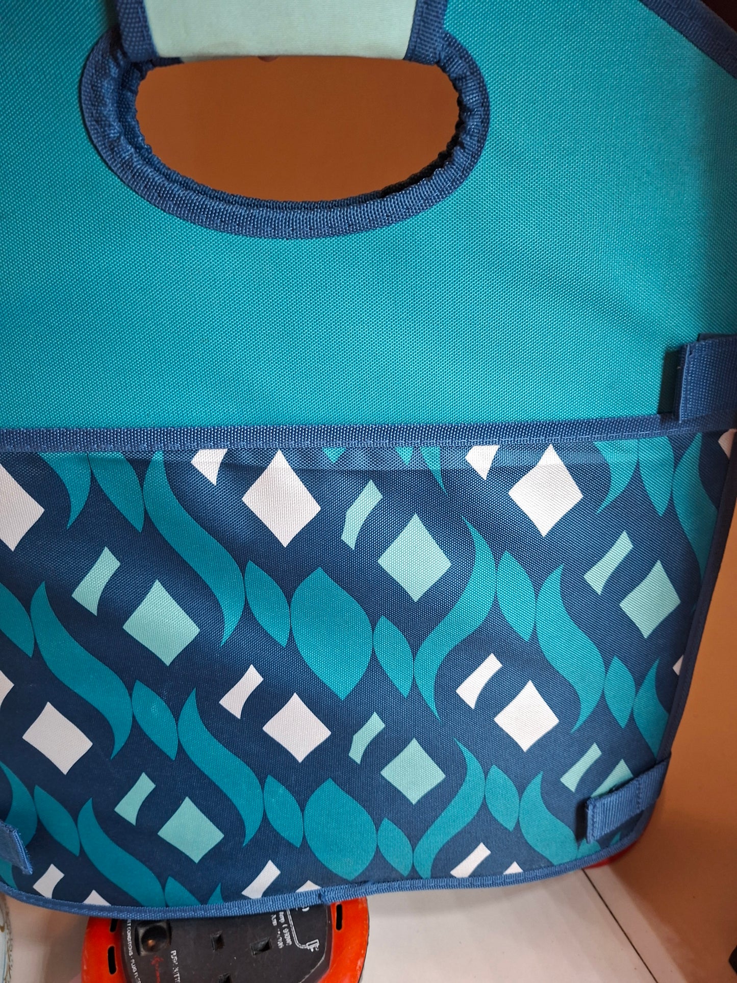 INSULATED BAG