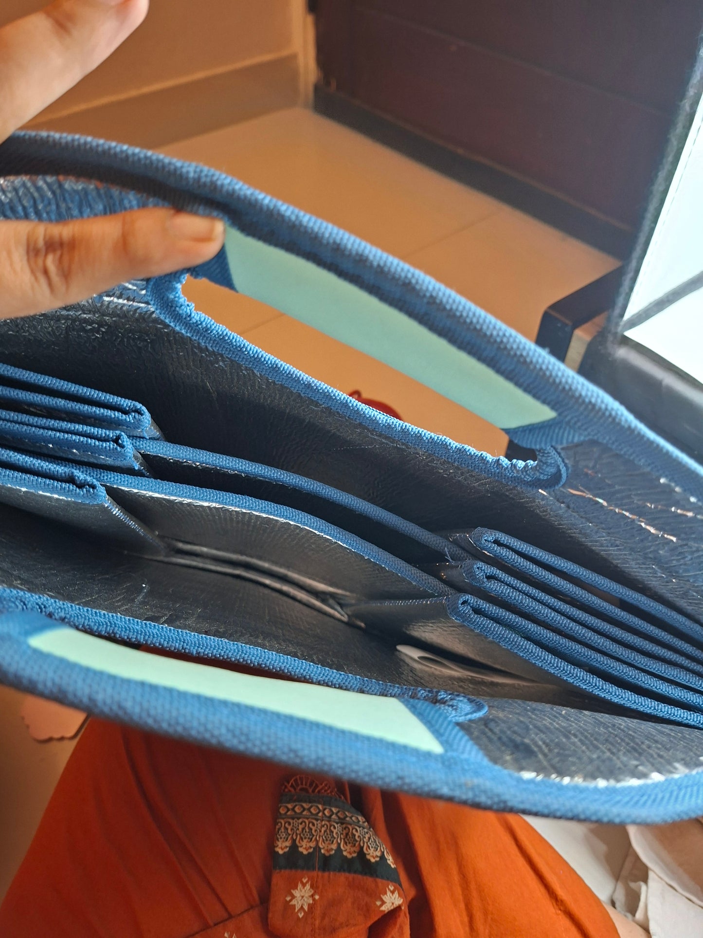 INSULATED BAG